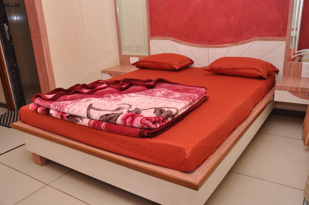 Raval Bunglow Hotel Panchgani Room photo