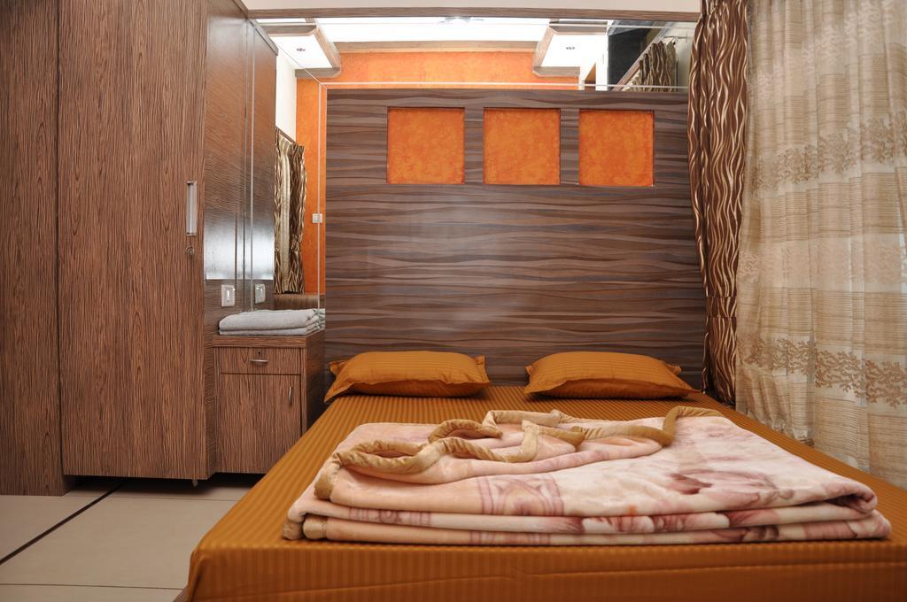 Raval Bunglow Hotel Panchgani Room photo